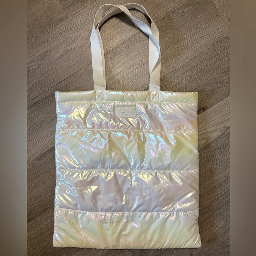 Bath & Body Works Iridescent White Puffer Tote Bag From 2023 Black Friday VIP
